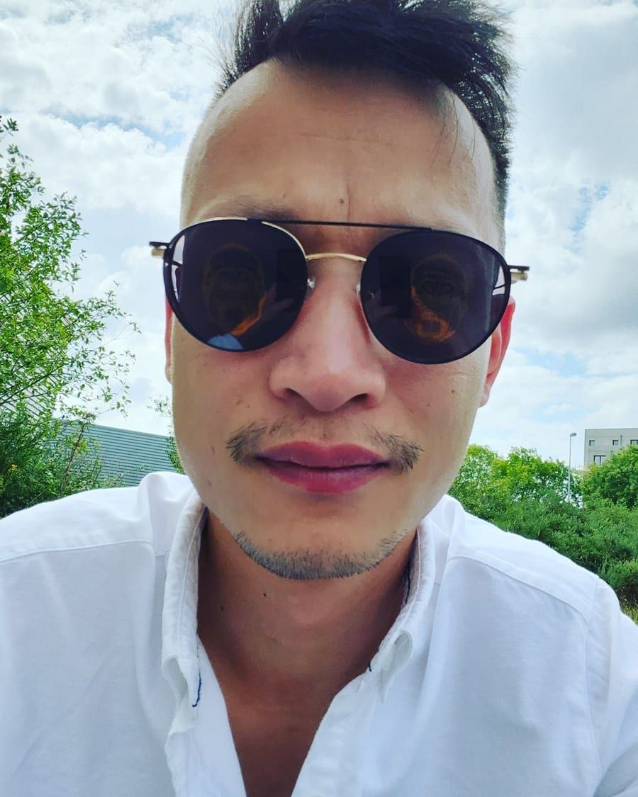 Profil de Adolfo
